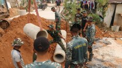 Deru Beko Membelah Mangsang Maju, Satgas TMMD 130 Kebut Pasang Gorong-gorong
