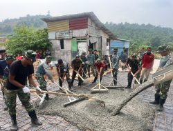 Menahan Terik Matahari, Satgas TMMD dan Warga Tetap Berjibaku Mengejar Pengecoran